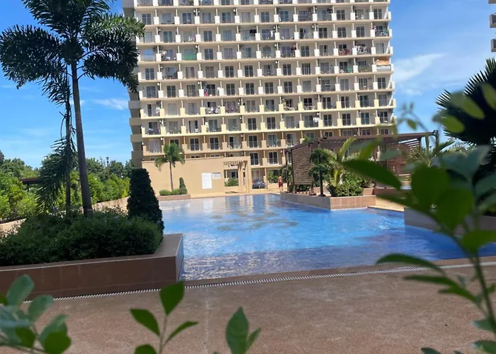 Near Airport, Cclex Pool View Balcony Gjestgiverier