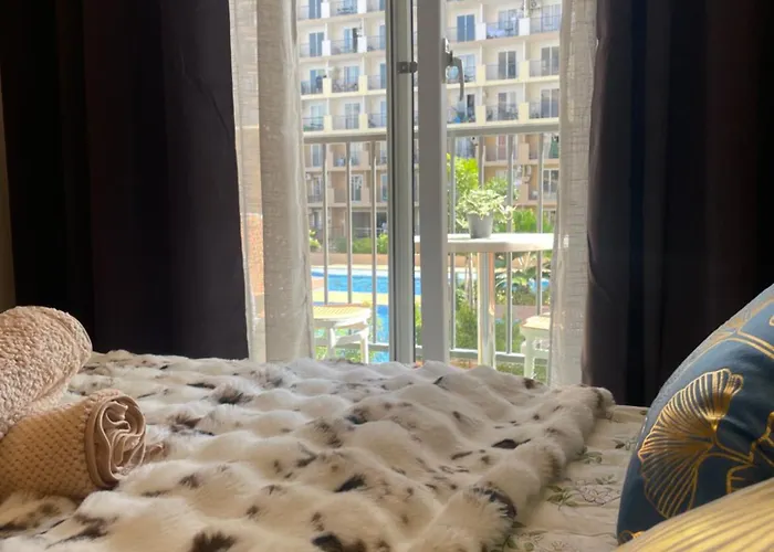Near Airport, Cclex Pool View Balcony Lapu-Lapu City